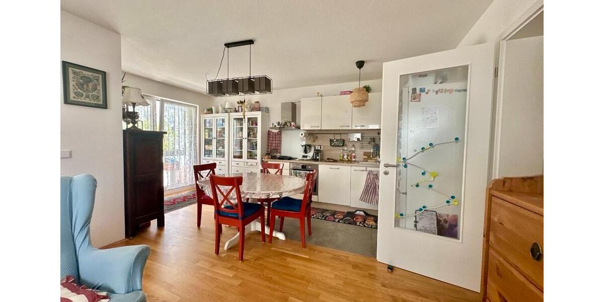 Etagenwohnung Neusäß - 3 Zimmer, 88 m&sup2;, 1.350&euro; | Angebot:26332232