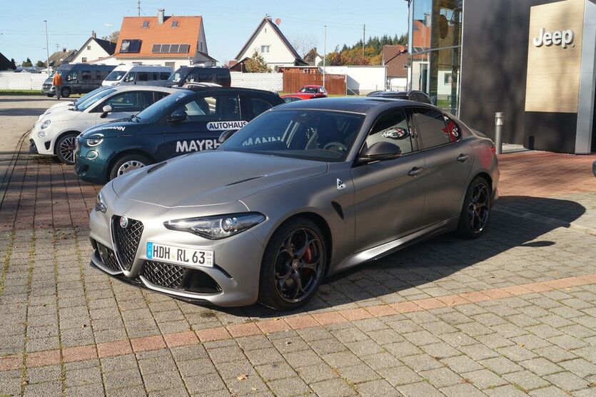 Alfa Romeo Giulia 2.990 km 84.990 € Diedorf / Augsburg 86420