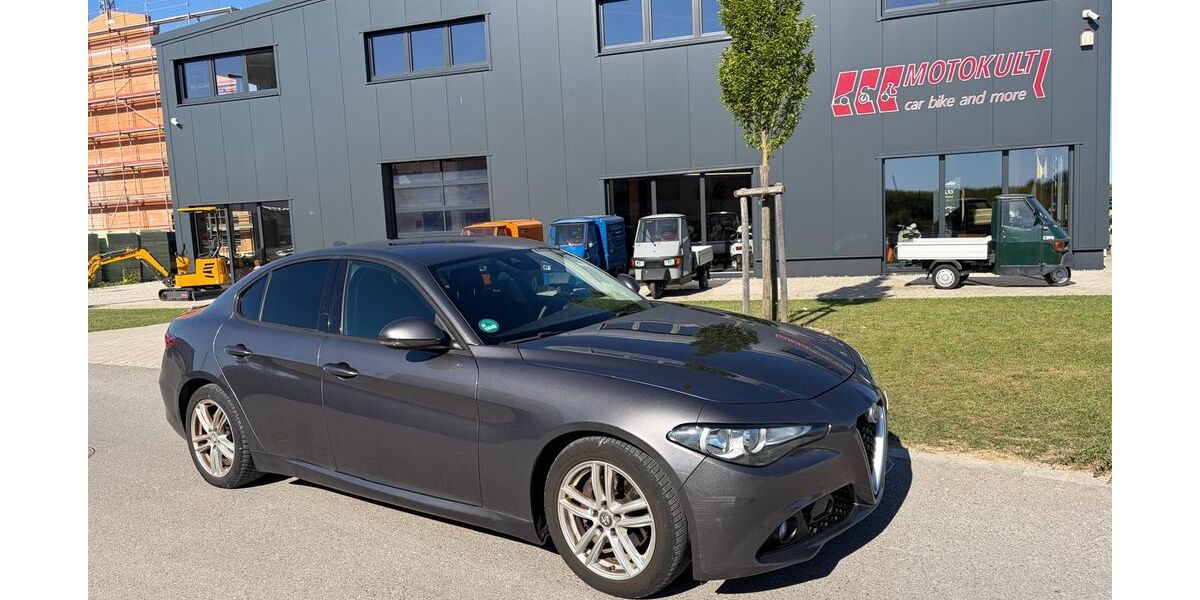 Alfa Romeo Giulia 139.662 km 12.990 &euro; Langerringen 86853