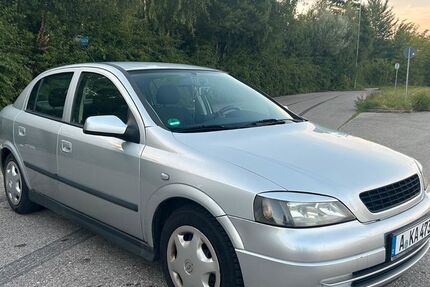 Opel Astra 180.000 km 2.500 € Augsburg 86156