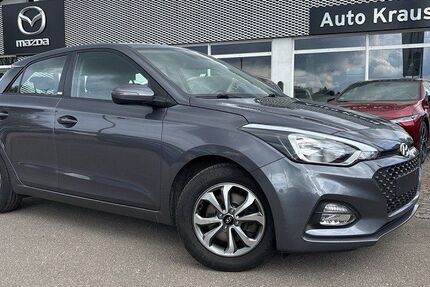 Hyundai i20 116.006 km 10.490 &euro; Buttenwiesen 86647
