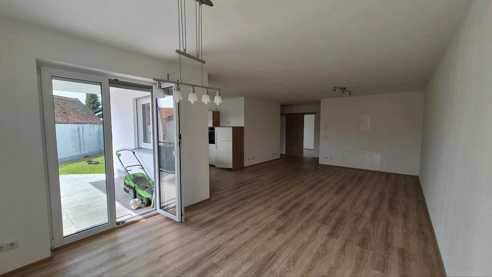 Erdgeschoßwohnung Pöttmes - 2 Zimmer, 75 m&sup2;, 370.000&euro; | Angebot:26088821
