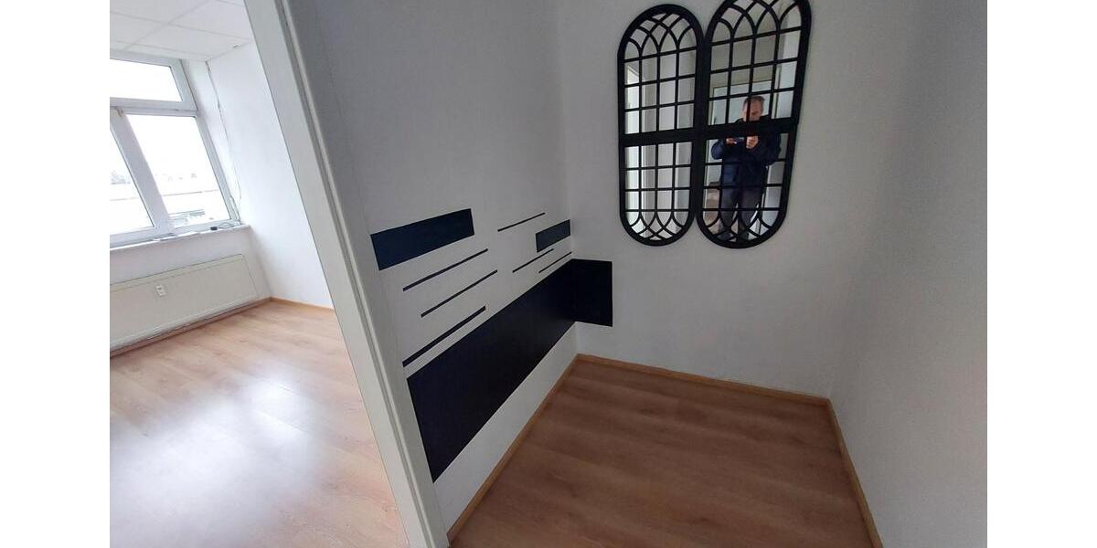 Hochparterre Königsbrunn - 3 Zimmer, 80 m&sup2;, 1.100&euro; | Angebot:25639203