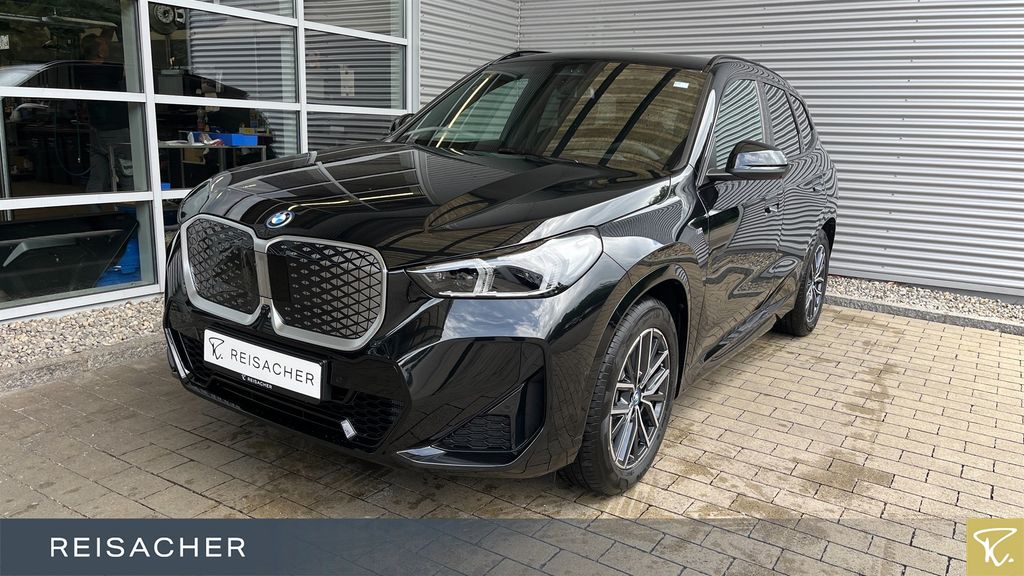 BMW iX1 4.056 km 51.900 € Augsburg 86167