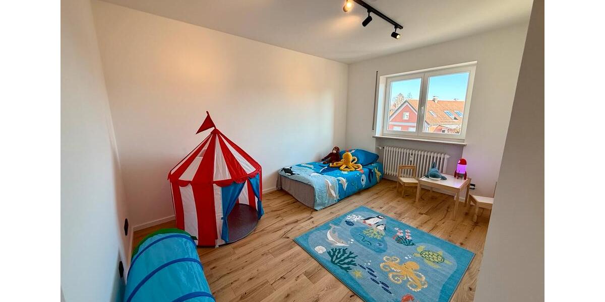 Etagenwohnung Augsburg Haunstetten-Siebenbrunn - 3 Zimmer, 82 m&sup2;, 382.500&euro; | Angebot:26134355