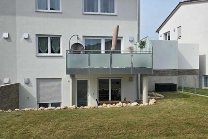 Großzügige helle Doppelhaushälfte *Neubau aus 2024*