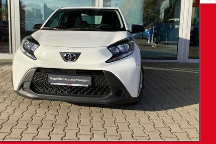 Toyota Aygo (X) 102.181 km 10.390 € Gersthofen 86368