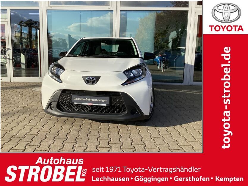 Toyota Aygo (X) 102.181 km 10.390 € Gersthofen 86368