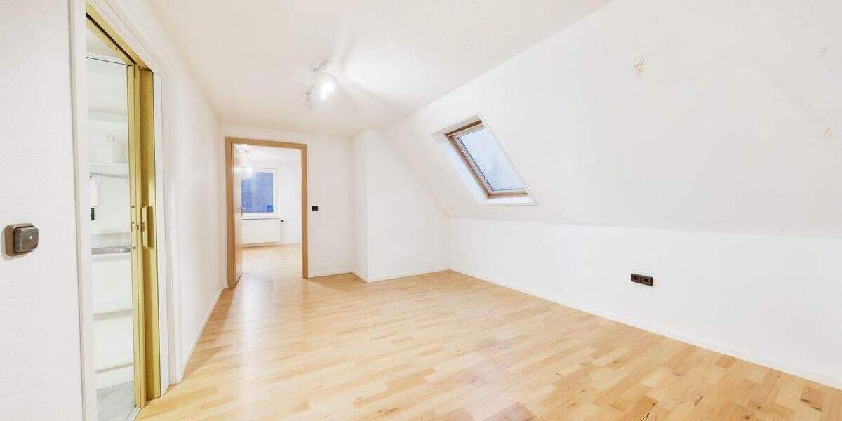 Mehrfamilienhaus, Wohnhaus Pöttmes - 6 Zimmer, 117 m&sup2;, 390.000&euro; | Angebot:25836325