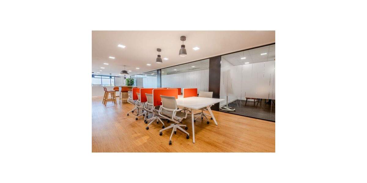 Fester Schreibtischplatz im Zentrum Augsburgs - 247 Zugang, Komplett-Büroservice zimmer