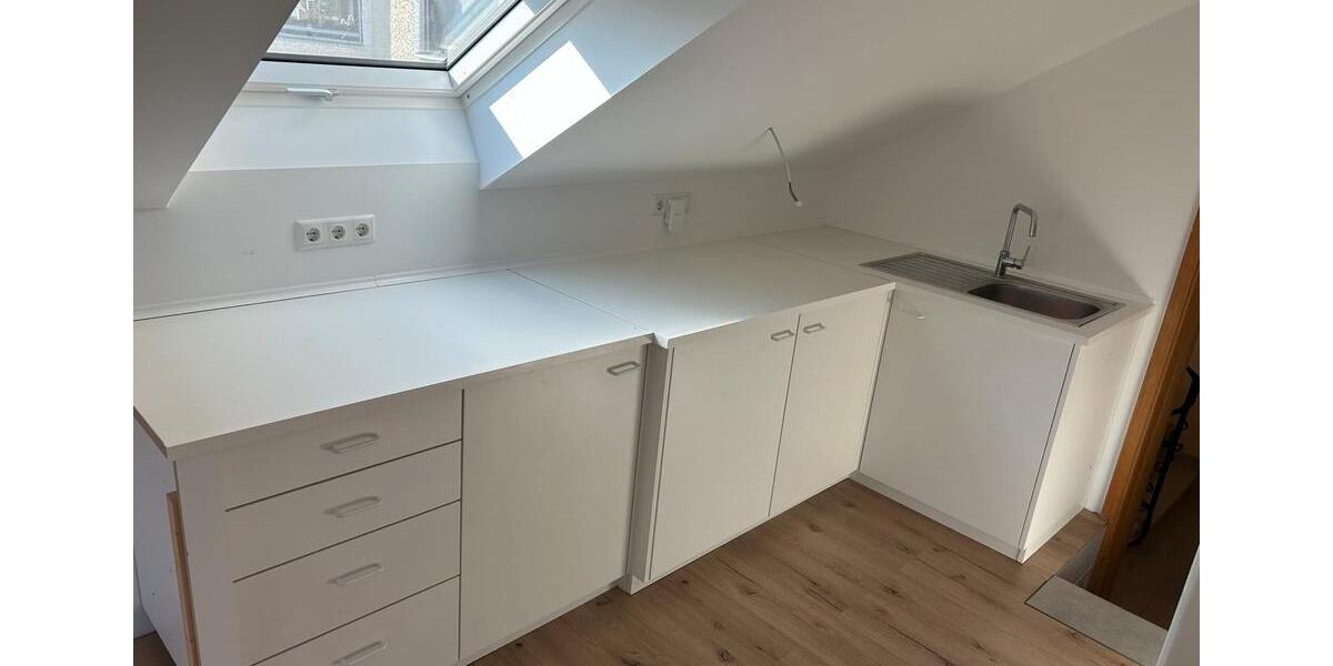 Dachgeschoßwohnung Egenhofen - 1 Zimmer, 26 m&sup2;, 500&euro; | Angebot:26045110