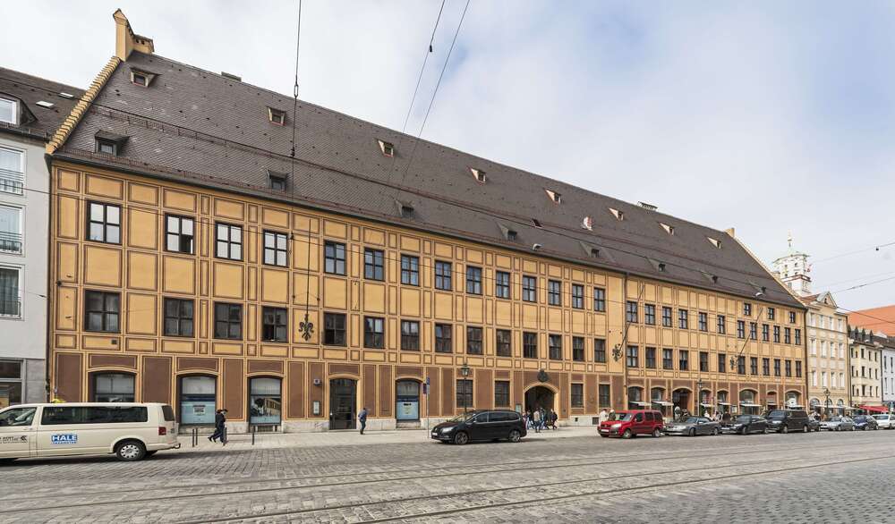 Etagenwohnung Augsburg Innenstadt - 5 Zimmer, 126 m&sup2;, 2.100&euro; | Angebot:26718312