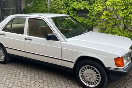 Mercedes 190
