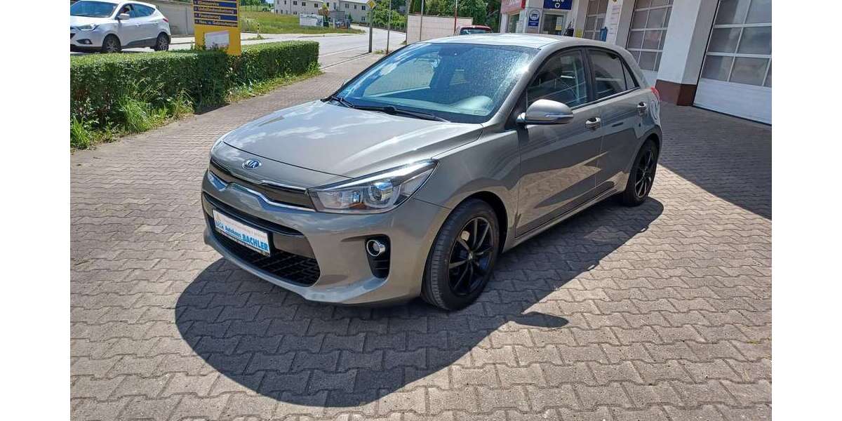 Kia Rio 98.000 km 8.000 &euro; Langenneufnach 86863