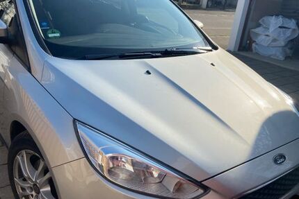 Ford Focus 218.900 km 7.200 &euro; Kissing 86438