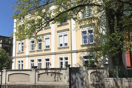 Wohnung zum Mieten in Augsburg 1.100 € 100 m² 3 zimmer