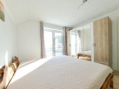 SCHÖNE DOPPELHAUSHÄLFTE MIT VIEL PLATZ 5 zimmer