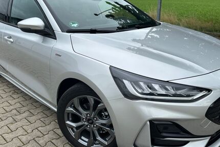 Ford Focus 20.000 km 23.990 &euro; Dinkelscherben 86424