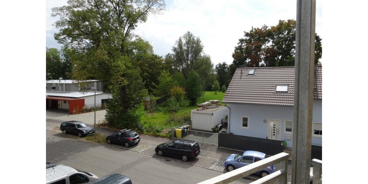 2 sanierte Altbauwohnungen 105 + 92 qm, je mit 2 Balkonen, Bambus-Parkett, hohe Räume, ruhig, nähe KUKA Augsburg - 4- Augsburg Lechhausen | Angebot:26953268