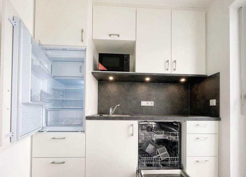 Modern möbliertes 1 Zimmer Apartment mit Balkon, W-Lan und TG-Stellplatz 1 zimmer