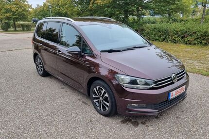 VW Touran 128.980 km 17.990 € Augsburg 86199