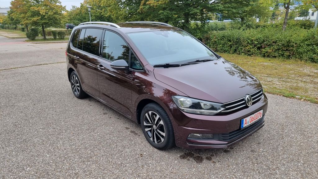 VW Touran 128.980 km 17.990 € Augsburg 86199