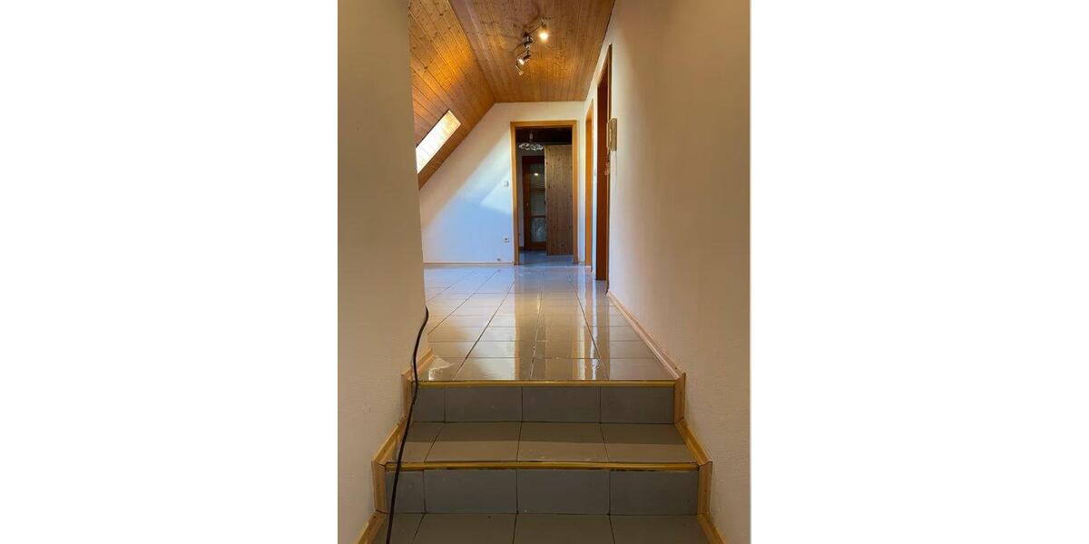 Dachgeschoßwohnung Affing - 2 Zimmer, 67 m&sup2;, 800&euro; | Angebot:26435534