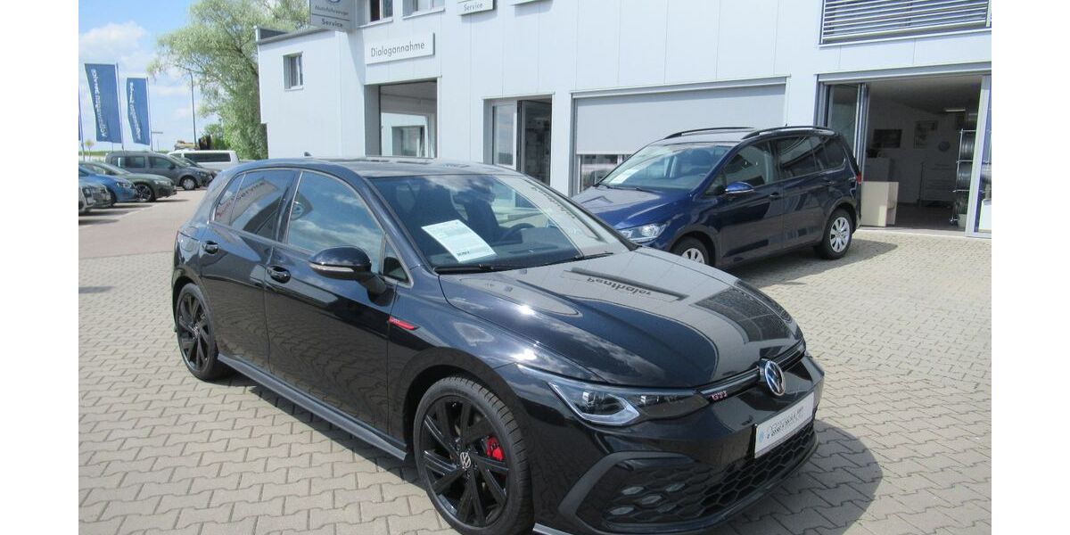 VW Golf 46.300 km 27.600 € Aichach 86551