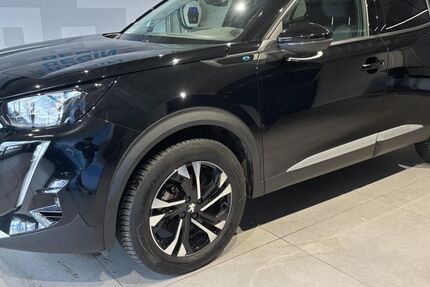 Peugeot 2008 37.596 km 17.495 &euro; Augsburg 86179