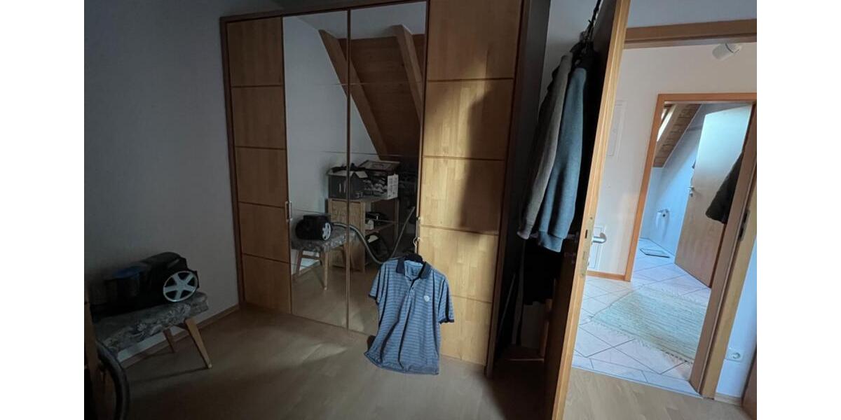 Dachgeschoßwohnung Friedberg - 2.5 Zimmer, 63 m&sup2;, 325.000&euro; | Angebot:25803221