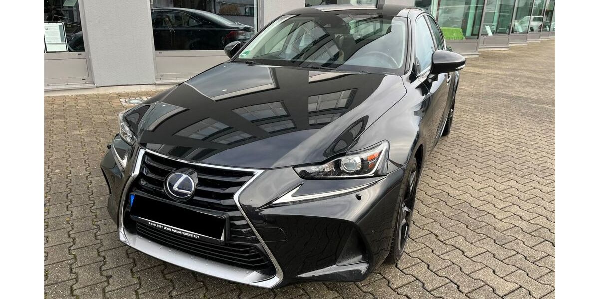 Lexus IS 300 139.458 km 22.999 &euro; Mering 86415