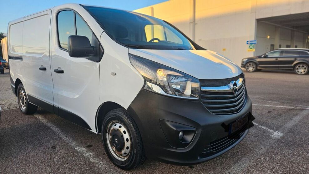 Opel Vivaro 214.326 km 7.550 € Augsburg 86165