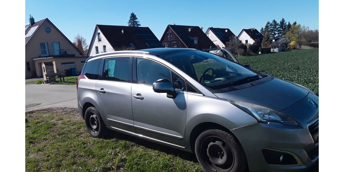 Peugeot 5008 124.000 km 6.990 &euro; Friedberg 86316