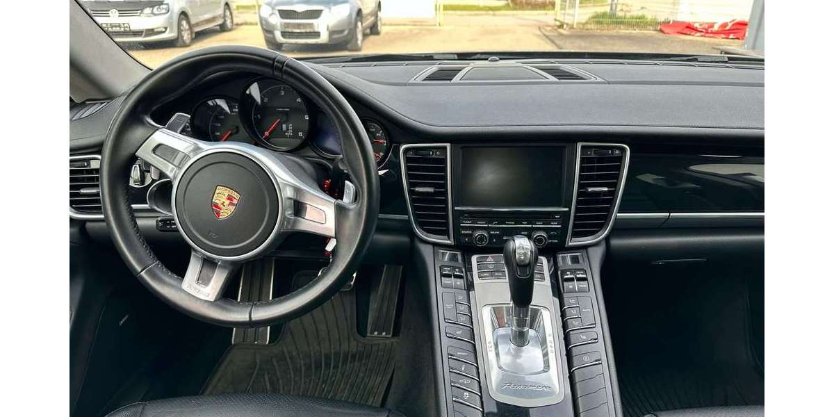 Porsche Panamera 180.000 km 28.500 &euro; Gersthofen 86368