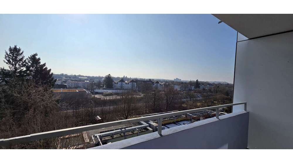 Wohnung zum Kaufen in Augsburg 167.000 € 37 m²