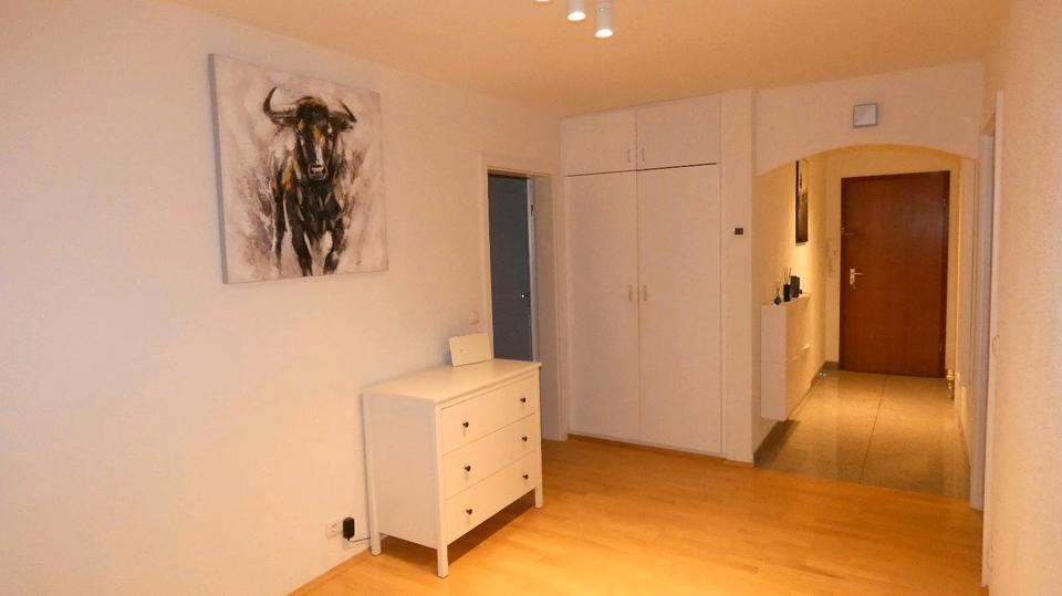 Etagenwohnung Augsburg Oberhausen - 3 Zimmer, 100 m&sup2;, 1.400&euro; | Angebot:26321387