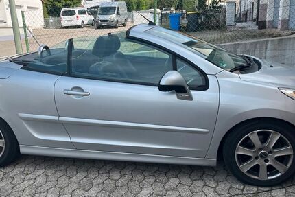 Peugeot 207 128.000 km 3.500 &euro; Odelzhausen 85235
