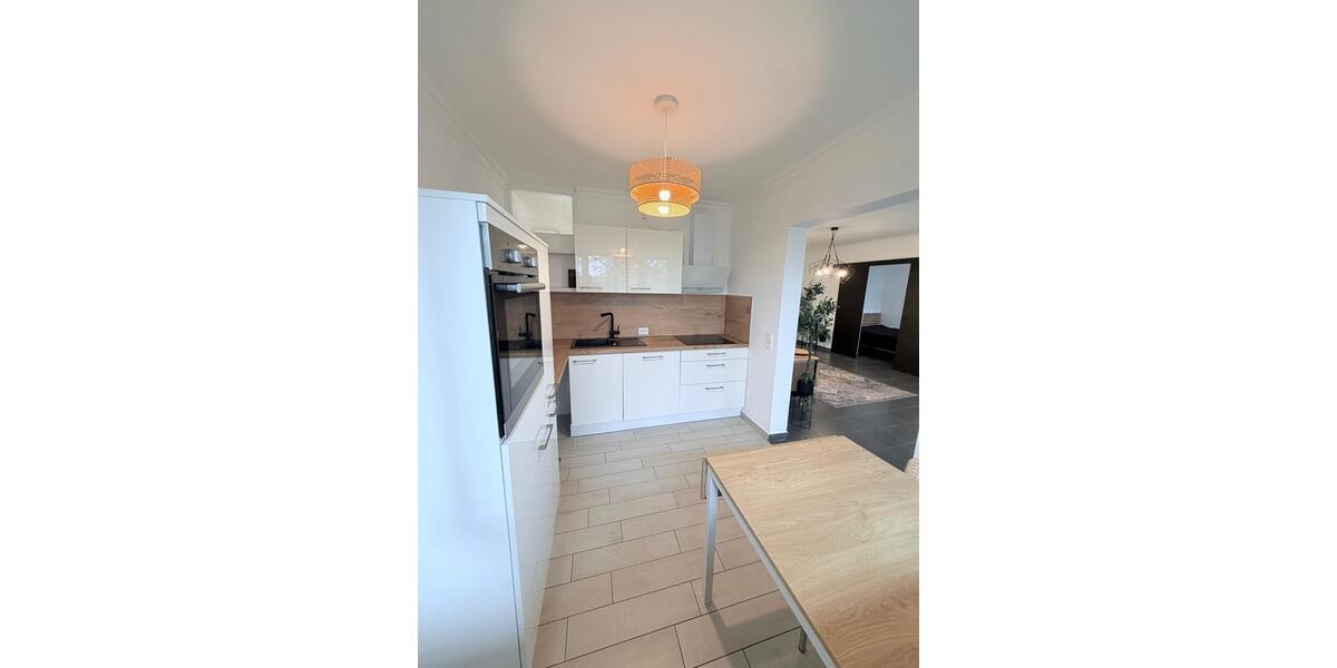 Modern möblierte Wohnung - stilvoll wohnen im Univiertel zimmer