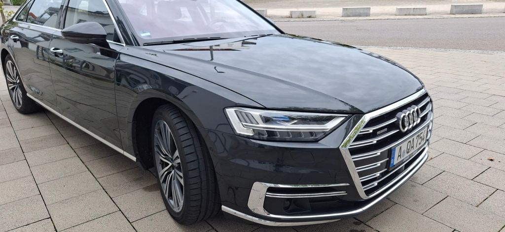 Audi A8 139.000 km 49.000 &euro; Augsburg 86199