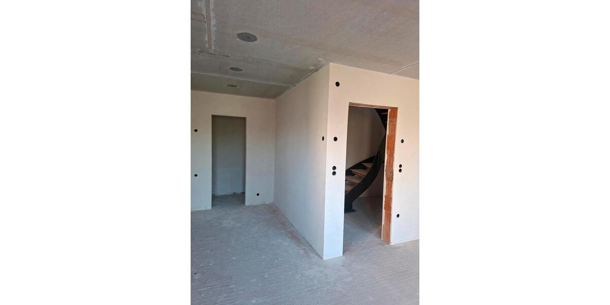 Doppelhaushälfte Wertingen - 4.5 Zimmer, 124 m&sup2;, 1.700&euro; | Angebot:24733397