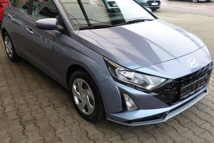 Hyundai i20 9.500 km 17.490 € Stadtbergen 86391