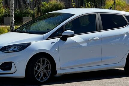 Ford Fiesta 11.000 km 22.450 € Gersthofen 86368