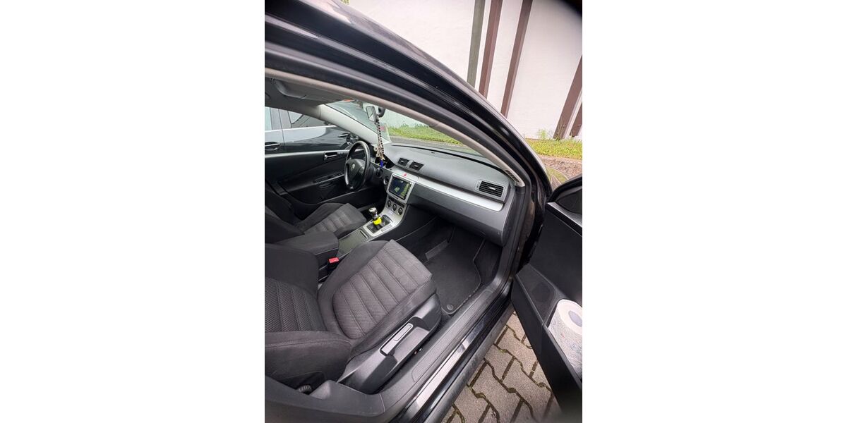 VW Passat 258.000 km 2.950 &euro; Augsburg 86159
