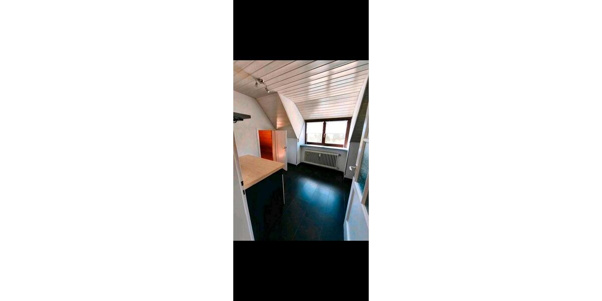 Dachgeschoßwohnung Adelsried - 3 Zimmer, 73 m&sup2;, 830&euro; | Angebot:26303038