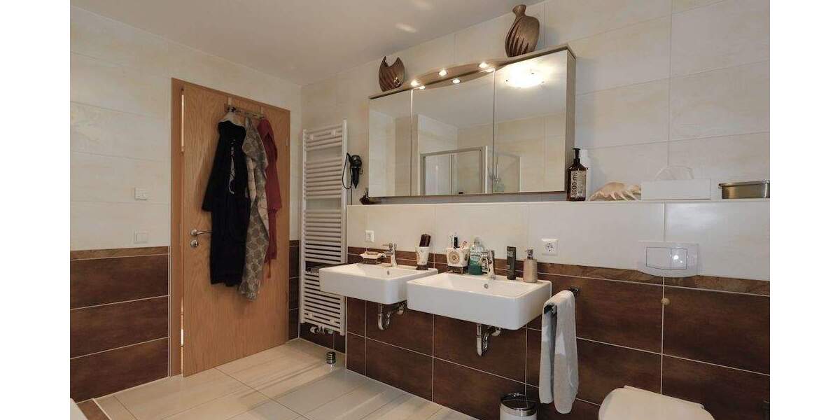 Reihenendhaus Gersthofen - 6 Zimmer, 157 m&sup2;, 900.000&euro; | Angebot:24448225