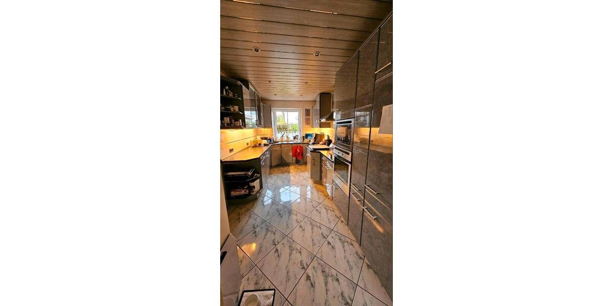 Doppelhaushälfte Königsbrunn - 9 Zimmer, 290 m&sup2;, 1.100.000&euro; | Angebot:26869510