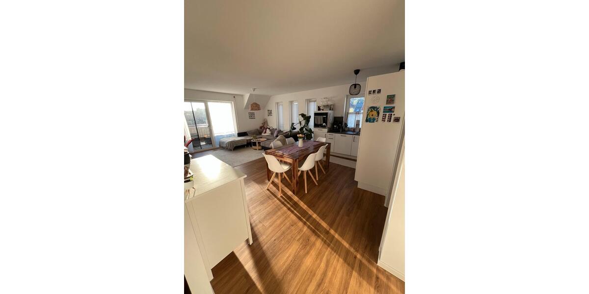 Dachgeschoßwohnung Dinkelscherben - 3 Zimmer, 88 m&sup2;, 1.563&euro; | Angebot:26337865