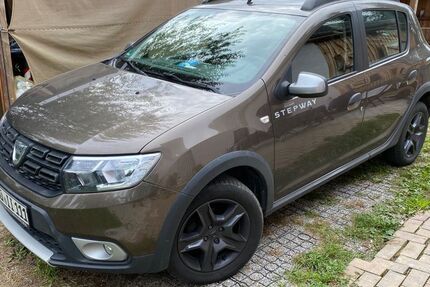 Dacia Sandero 84.000 km 9.200 &euro; Scherstetten 86872