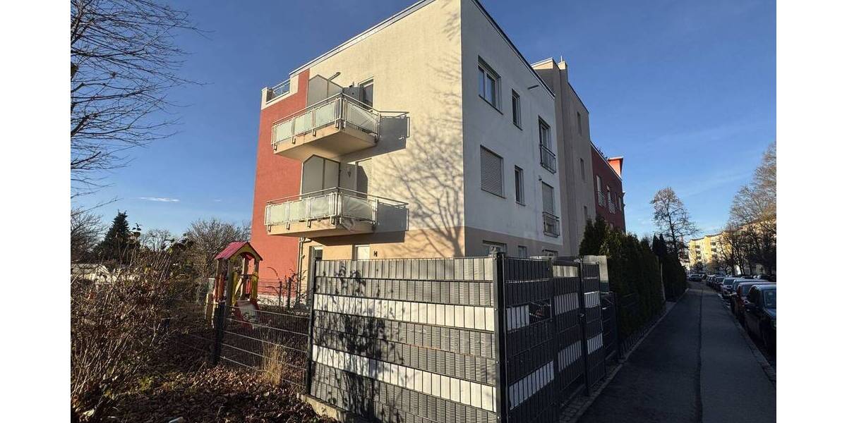 Etagenwohnung Augsburg Herrenbach - 2 Zimmer, 70 m&sup2;, 425.000&euro; | Angebot:26836188
