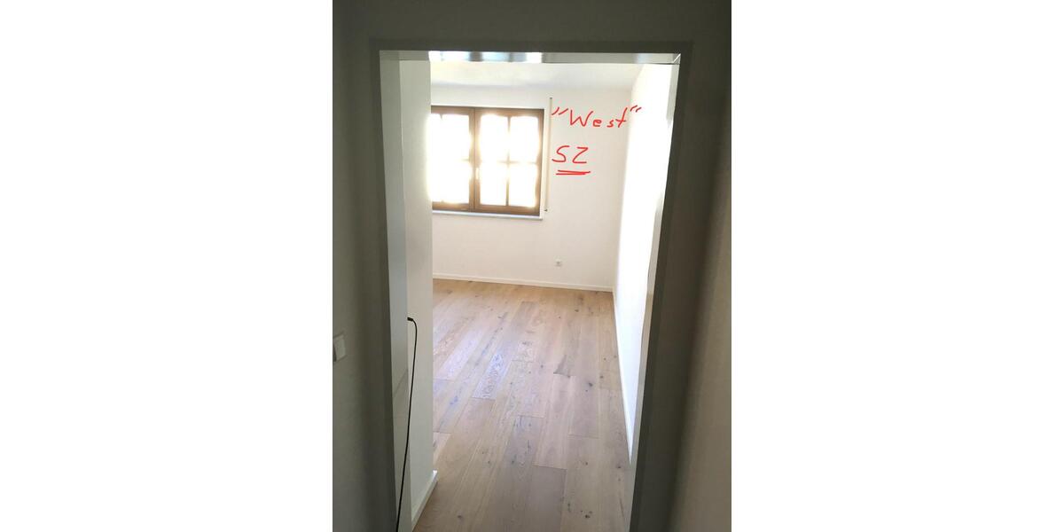 Etagenwohnung Königsbrunn - 3 Zimmer, 79 m&sup2;, 1.260&euro; | Angebot:26399579